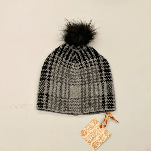 NWT Christian Siriano CASHMERE Pom Pom Beanie HAT Christian Siriano | Accessories | Christian Siriano  main image 4